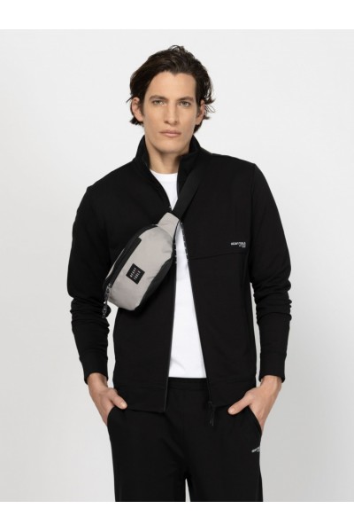 Tiago black